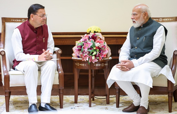 प्रधानमंत्री नरेंद्र मोदी से मिले उत्तराखंड के सीएम पुष्कर सिंह धामी, उत्तराखंड आगमन का दिया निमंत्रण