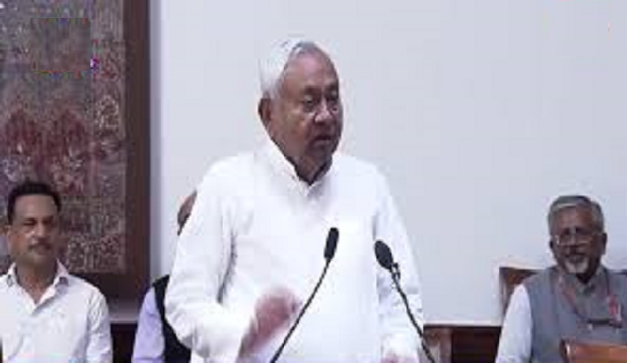 मुख्यमंत्री नीतीश कुमार ने राज्यसभा के सदस्य के रूप में ली शपथ