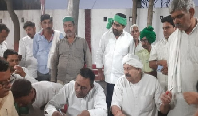 भाकियू के राष्ट्रीय अध्यक्ष चौ नरेश टिकैत की दरियादिली, राष्ट्रीय प्रवक्ता पर अभद्र टिप्पणी करने वाले युवक को थाने आकर छुडवाया