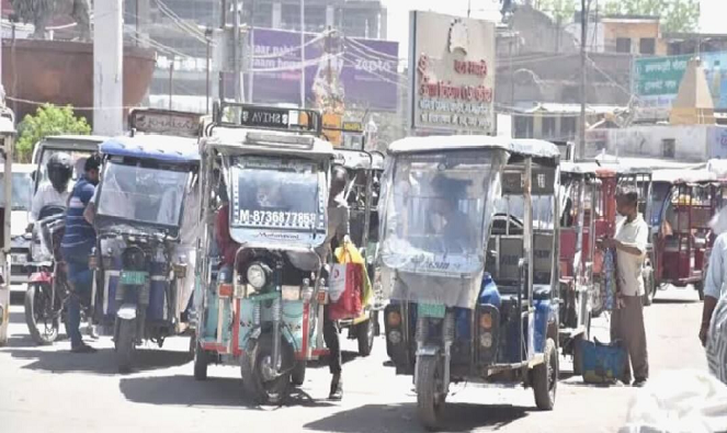 36 स्थानों पर नो एंट्री: वृंदावन में सिर्फ 3900 ई-रिक्शा चलेंगे
