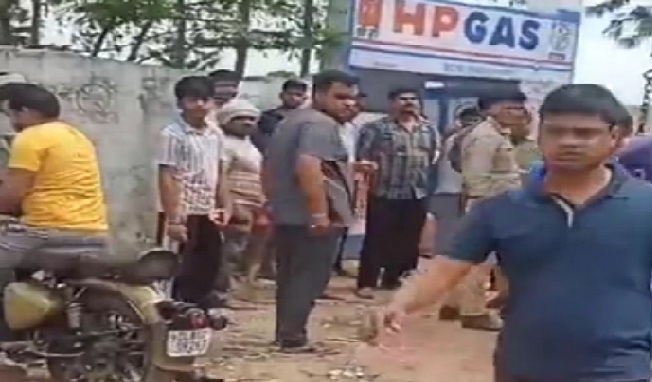 गैस सिलेंडर की कालाबाजारी, एचपी गैस एजेंसी की आईडी ब्लॉक, उपभोक्ताओं को बडौत व शामली के एलम की एजेंसी से जोडा