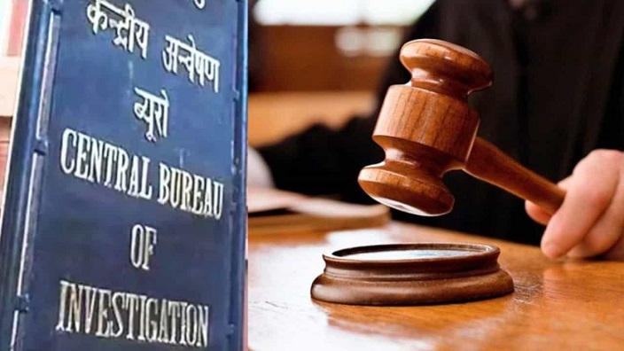 जज के रीडर को रिश्वत लेते रंगे हाथों पकड़ा: दिल्ली के तीस हजारी कोर्ट में CBI की बड़ी कार्रवाई