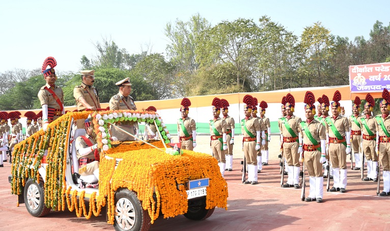 प्रशिक्षण प्राप्त नागरिक पुलिस के आरक्षियों का दीक्षांत समारोह : अनुशासन, समर्पण व कर्तव्य निष्ठा की मिली प्रेरणा