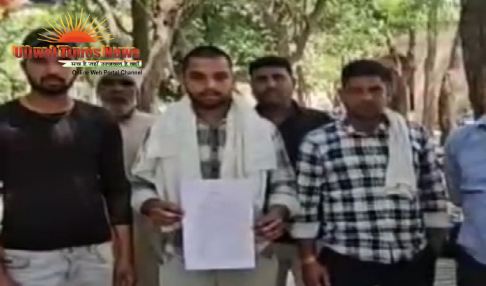 नमामि गंगे मिशन में कार्यरत कर्मियों का वेतन मंहगाई बढने के साथ ही हो जाता है कम, जिलाधिकारी से की शिकायत