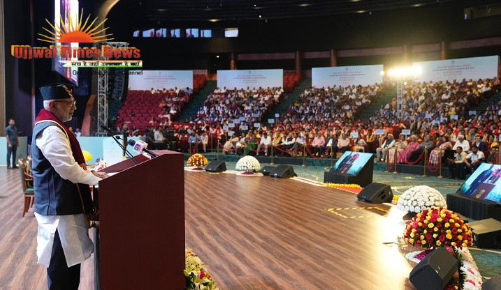 एम्स अब सिर्फ़ अंतरराष्ट्रीय मानकों का पीछा नहीं कर रहा है; बल्कि उन्हें स्थापित कर रहा है”: उपराष्ट्रपति