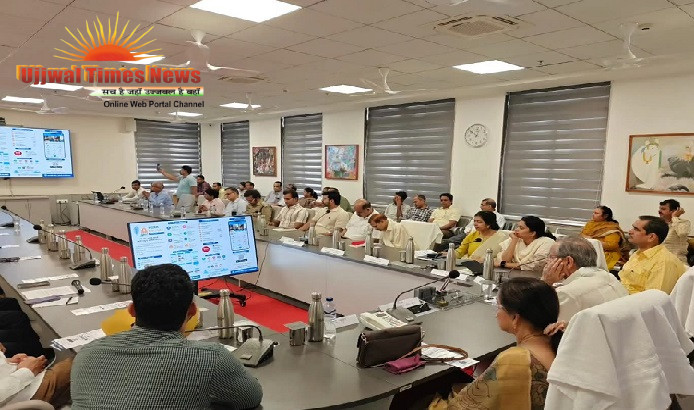 श्रद्धालु भी कर सकेंगे मंदिरों की जानकारी: अब मेरो मथुरा एप से मिलेगी नगर निगम की अनेक सुविधाएं