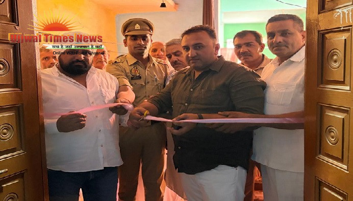सरूरपुर गांव में हाईटेक सिलाई सेंटर का हुआ शुभारंभ तथा जरूरतमंदों को हाईटेक मशीन के साथ जूते-चप्पल हुए वितरित