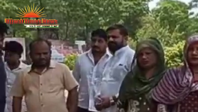 खतौनी में नाम फिर भी दबंगों द्वारा जमीन पर कब्जा करने के प्रयास, अभद्र भाषा व जातिसूचक शब्दों का प्रयोग
