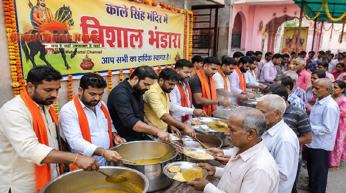 काले सिंह मंदिर में विशाल भंडारे का आयोजन, श्रद्धालुओं ने ग्रहण किया प्रसाद