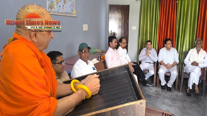 पर्यावरण को सुरक्षित रखने के लिए पौधारोपण जरूरी, हुई विचार गोष्ठी किया पौधारोपण