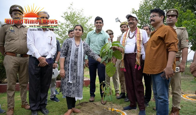WILDLIFE SOS MARKS WORLD ENVIRONMENT DAY WITH LARGE-SCALE PLANTATION DRIVE AND YOUTH ENGAGEMENT PROGRAMME IN MATHURA