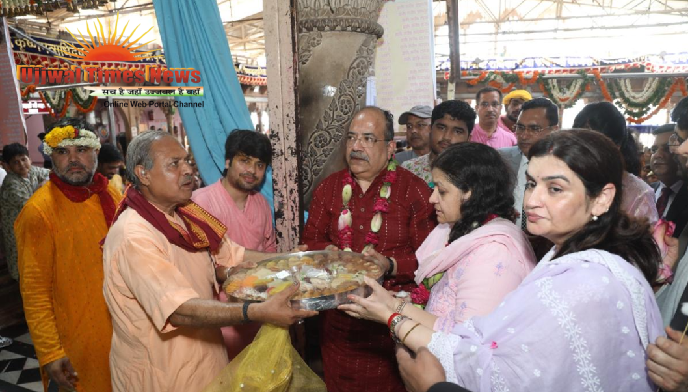 राधा रानी के दरबार में नतमस्तक हुए उत्तर प्रदेश के मुख्य न्यायाधीश अरुण भंसाली, सपत्नीक किए दर्शन-पूजन