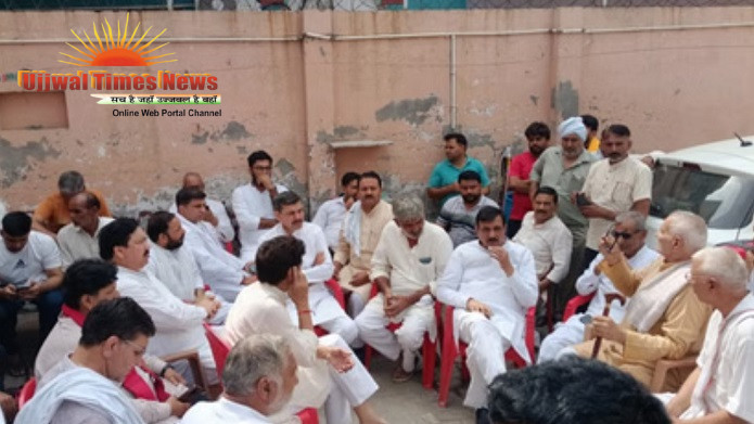 डबल मर्डर के आरोपी वरुण लुहारी के अंतिम संस्कार से पहले हंगामा, गोली मारने वाले पर मुकदमा दर्ज करने की मांग पर अड़े परिजन