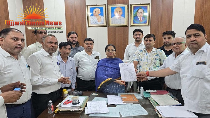 न्यू तहसील बार एसोसिएशन ने खोला मोर्चा, एआईजी स्टाम्प को सौंपा 12 सूत्रीय मांगपत्र