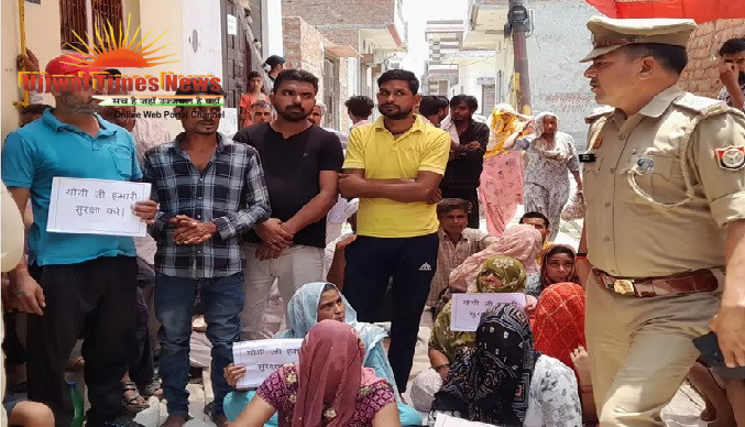 कमला नगर में मस्जिद को अवैध बताते हुए की जांच की मांग, कई घरों पर मकान बिकाऊ के पोस्टर ••सुरक्षा के अभाव में पलायन की चेतावनी