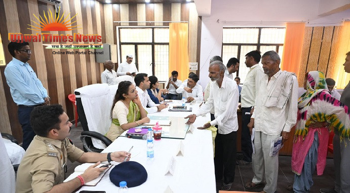 जिलाधिकारी की अध्यक्षता में खेकड़ा तहसील संपूर्ण समाधान दिवस हुआ संपन्न