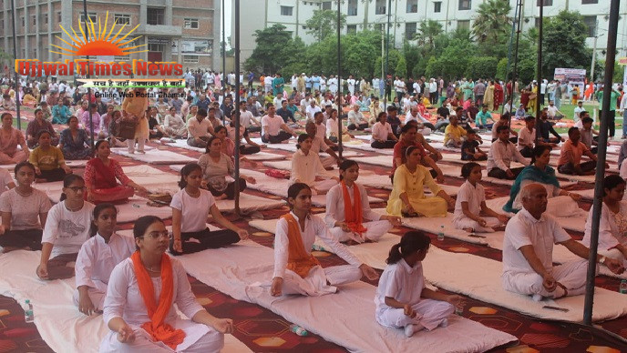 मोबाइल का उपयोग घटाए शिक्षक समाज, तनाव और कैंसर जैसी बीमारी से बचाते हैं योगासन: मोनिका रानी