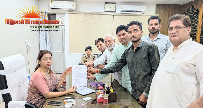 भरत तिवारी प्रकरण में न्याय की मांग , सीबीआई से कराएं जांच, दोषियों को मिले सजा,डीएम को सौंपा प्रधानमंत्री को संबोधित ज्ञापन