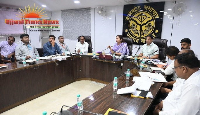 सीएम डैशबोर्ड के कार्यों में लापरवाही पर डीएम सख्त; खराब प्रगति वाले अधिकारी तत्काल सुधार करें: अस्मिता लाल