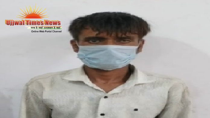 घर में चोरी करने वाला पड़ोसी ही निकला,पुलिस ने दबोचा; चोरी के तीन मोबाइल बरामद