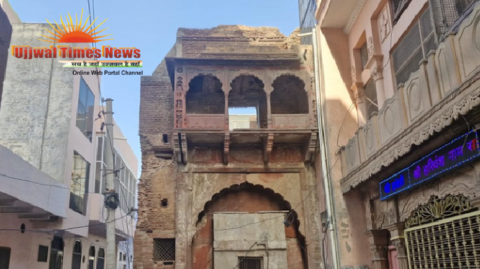 वृंदावन में जर्जर मकानों पर नगर निगम का बड़ा एक्शन, अंतिम चेतावनी के बाद सोमवार से शुरू होगी ध्वस्तीकरण कार्रवाई