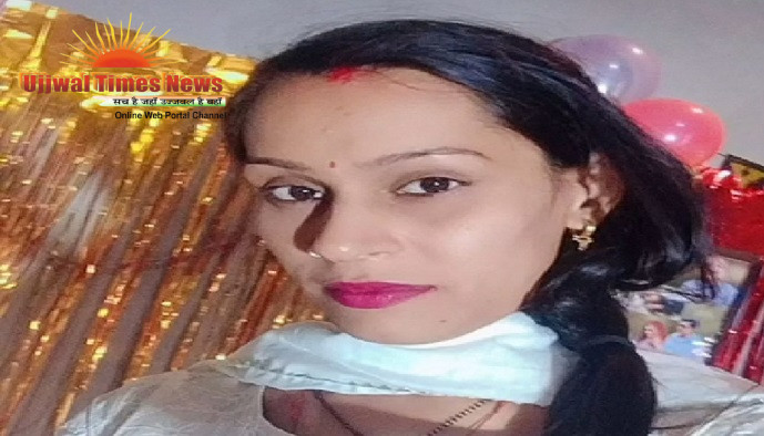 पति के साथ मायके जाते हुए बाइक बिजली के खंभे से टकराई, महिला की मौत, पति घायल, एक वर्षीय बेटा सुरक्षित