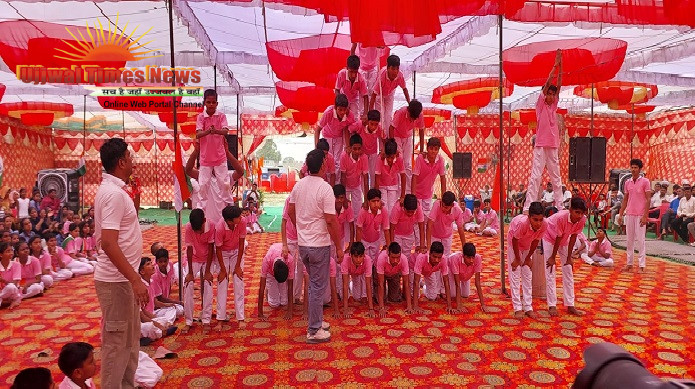 10 दिवसीय शिविर के समापन अवसर पर प्रशिक्षित युवाओ व युवतियों ने किया भव्य प्रदर्शन