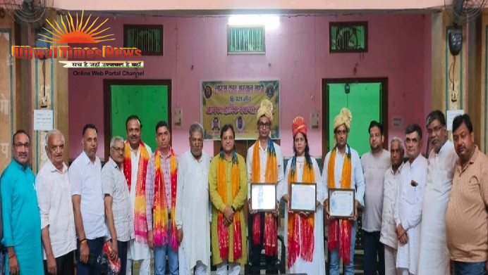 चिकित्सक दिवस पर डॉक्टरों का भव्य सम्मान, समाजसेवियों ने चिकित्सा सेवा को बताया मानवता की सबसे बड़ी साधना