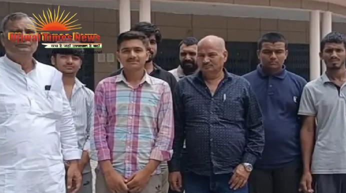तालाब खुदाई से निकली मिट्टी खेल के मैदान के भराव के काम आए : ग्राम प्रधान व खिलाड़ी युवाओं ने डीएम से की मांग