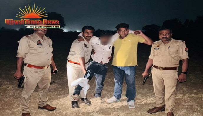 पुलिस टीम ने चोरी की घटनाओं में वांछित अभियुक्त को चैकिंग के दौरान हुई मुठभेड़ के बाद किया गिरफ्तार