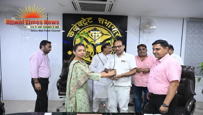 जिला उद्योग बंधु की बैठक के बाद डीएम ने उद्योगपतियों को भी वृक्षारोपण अभियान से जोड़ा