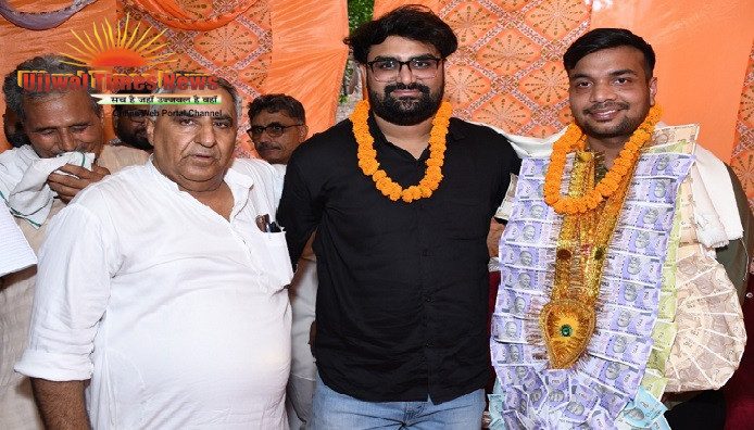 बसी गांव के पहले एमबीबीएस डॉक्टर बने शुभम पंवार, ग्रामीणों ने किया भव्य स्वागत, कहा– युवाओं के लिए बने प्रेरणा