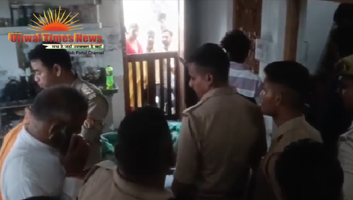 बाटी गांव में बंद कमरे से महिला का गला कटा शव बरामद, हत्या या आत्महत्या की गुत्थी सुलझाने में जुटी पुलिस