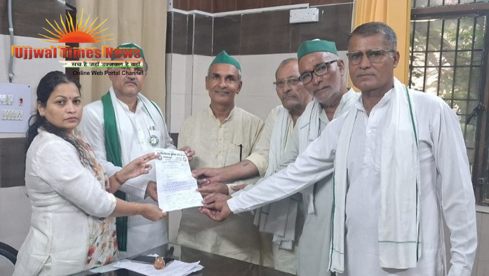 खेल मैदानों पर खरपतवार का कब्जा, खिलाड़ियों की सुरक्षा पर मंडराया खतरा