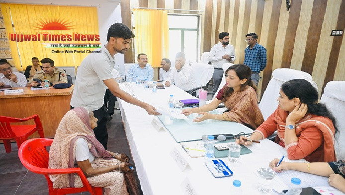 जिलाधिकारी अस्मिता लाल की अध्यक्षता में खेकड़ा तहसील संपूर्ण समाधान दिवस आयोजित, शिकायतों के गुणवत्तापूर्ण निस्तारण के दिए निर्देश
