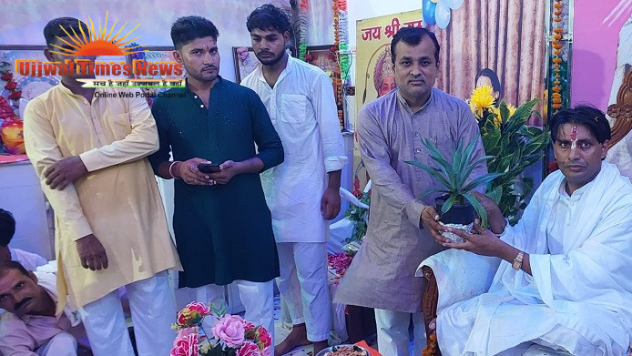 प्रथम गुरु माता-पिता हैं, उन्हें आदर्श बना लें तो जीवन में कभी भटकना नहीं पड़ेगा : राजश्री महाराज