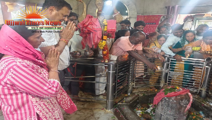 जनपद के मूल निवासी एडवोकेट डी.के. शर्मा बने दिल्ली बार काउंसिल के सदस्य, पुरा महादेव में जलाभिषेक कर लिया भगवान शिव का आशीर्वाद