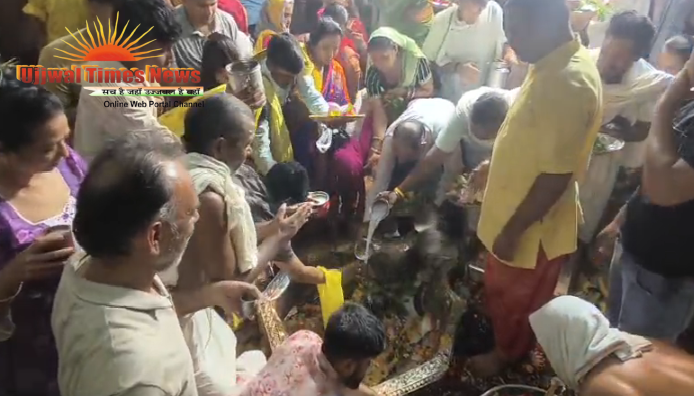 सावन के पहले सोमवार पर शिवभक्ति में डूबा वृंदावन, गोपेश्वर महादेव मंदिर में उमड़ा आस्था का सैलाब