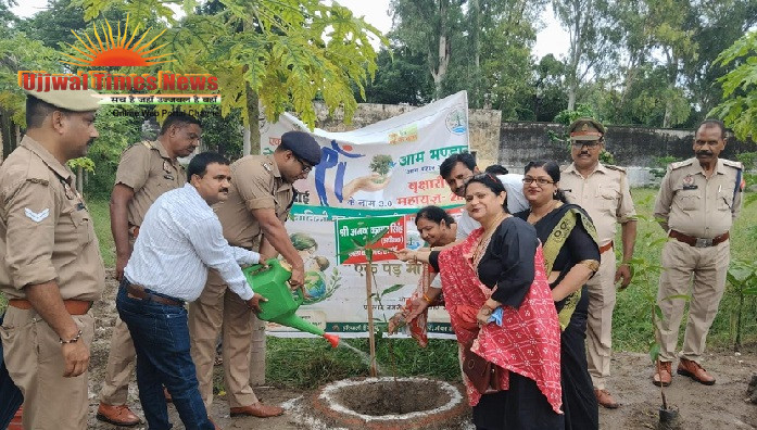 प्रहलाद नगरी जन कल्याण समिति ने जिला कारागार में किया पौधरोपण, 'एक पेड़ मां के नाम' अभियान को मिली नई गति