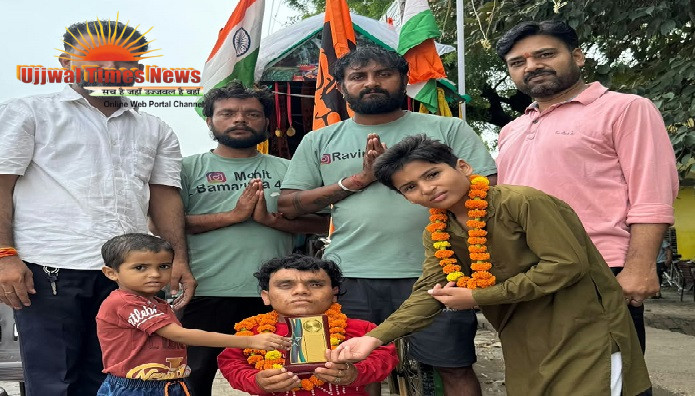 हरिद्वार से दंडवत कावड़ लेकर बिजरोल पहुंचे कामेडियन मो आरिफ , 11 में पंचमुखी मंदिर पर करेंगे जलाभिषेक