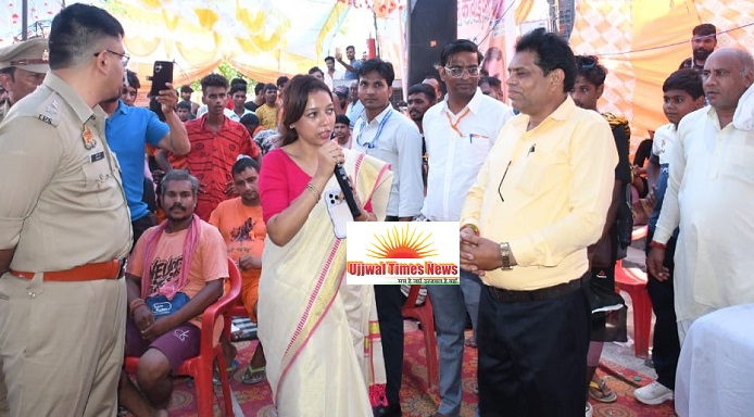 कांवड यात्रा मार्ग पर जिलाधिकारी व एसपी द्वारा स्थलीय निरीक्षण, श्रद्धालुओं से लिया फीडबैक, दिये दिशा निर्देश