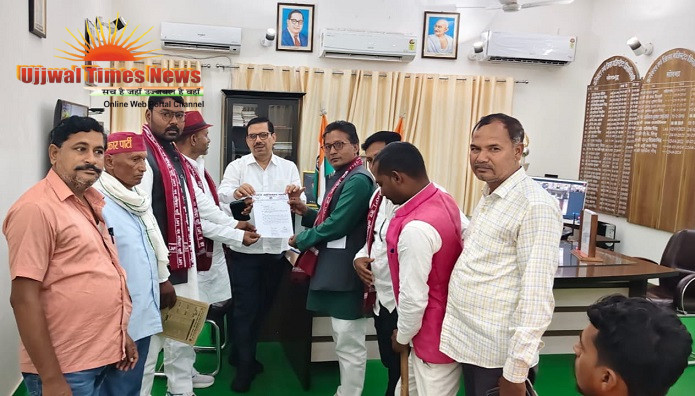 सोनभद्र को सूखाग्रस्त घोषित करने की मांग तेज, जन अधिकार पार्टी ने मुख्यमंत्री के नाम सौंपा ज्ञापन