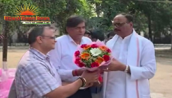 चिकित्सा सेवाओं को बेहतर बनाने पर मंथन, डिप्टी सीएम से मिले पीएमएस संघ के प्रदेश अध्यक्ष डॉ. यशवीर सिंह