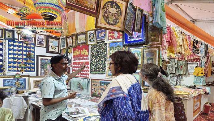 राजस्थानी चित्रकला की विरासत को संजो रहे कलाकार, बीकानेर हाउस में कलाकृतियां बनीं आकर्षण का केंद्र