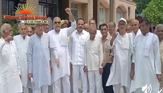 गुर्जर महासभा ने किसान नेताओं से कथित दुर्व्यवहार की जांच की मांग, डीएम को सौंपा ज्ञापन