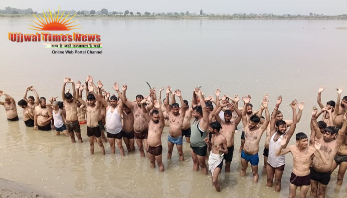 सैकड़ों वटुकों व ब्राह्मणों ने यमुना में स्नान कर किया उपाकर्म संस्कार