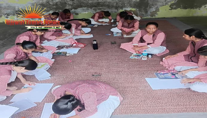 नेत्रदान जागरूकता पखवाड़ा: पोस्टर और स्लोगन प्रतियोगिता में छात्राओं ने दिखाई प्रतिभा, वंशिका और नबा रहीं प्रथम