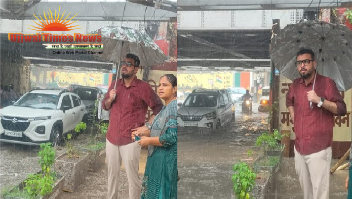 बारिश के बीच भूतेश्वर अंडरपास पहुंचे नगर आयुक्त, छाता लेकर खुद देखी जलभराव की स्थिति