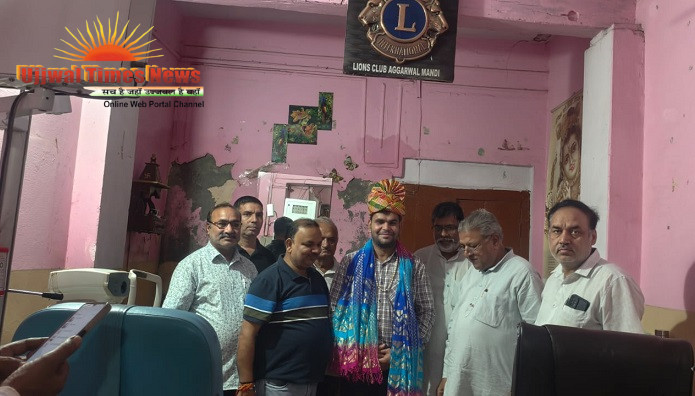 निस्वार्थ और निशुल्क सेवा के लिए डॉ. दीपक शर्मा को लायंस क्लब ने दिया विशिष्ट सम्मान