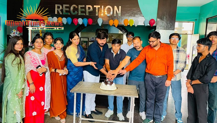 देवकृष्णा पब्लिक स्कूल में शिक्षक सम्मान समारोह का भव्य आयोजन, उत्कृष्ट शिक्षक हुए पुरस्कृत